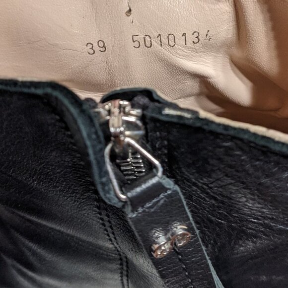 Escada Sport | Heeled Leather Ankle Bootie - Picture 7 of 9